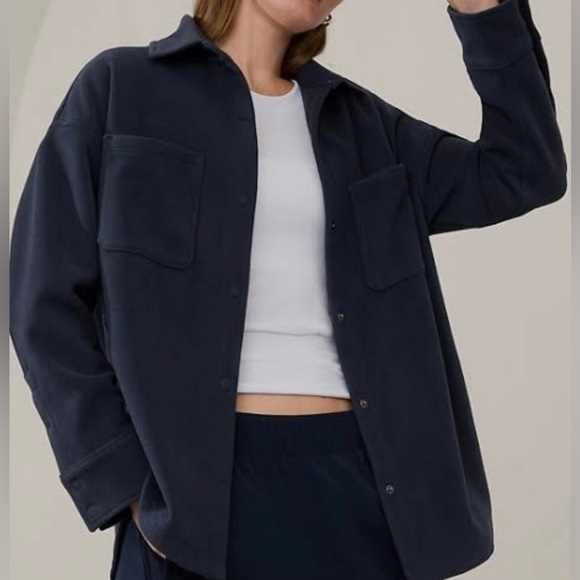 Athleta Jackets & Blazers - NWT Athleta Overlook Microfleece Shirt Jacket Medium Navy Blue Shacket
